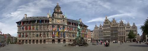 Antwerpen Grote markt met stadhuis