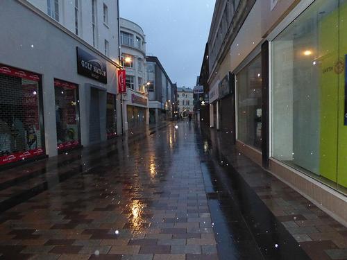 Regen in de straten van Belfast