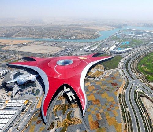 Abu Dhabi vakantie: Ferrari World Foto:Aziz J.Hayat Abu Dhabi vakantie: Ferrari World Foto:Aziz J.Hayat