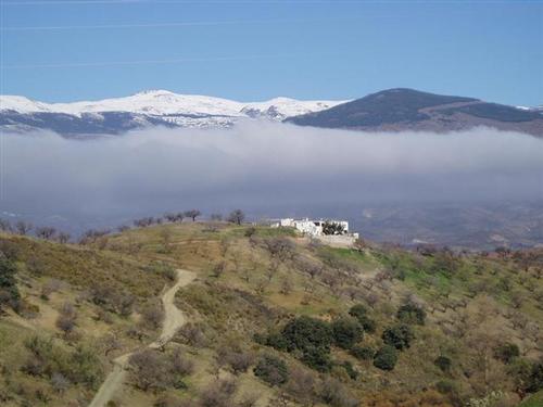 Mulhacén, de hoogste berg van het Iberische schiereiland (vasteland Spanje en Portugal) Foto:RedWolf Mulhacén, de hoogste berg van het Iberische schiereiland (vasteland Spanje en Portugal) Foto:RedWolf