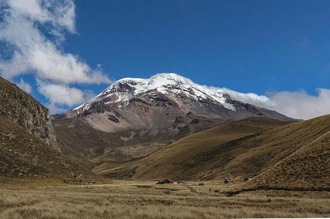 La Chimborazo (6267 m), hoogste berg van de Cordillera Occidental, Ecuador La Chimborazo (6267 m), hoogste berg van de Cordillera Occidental, Ecuador