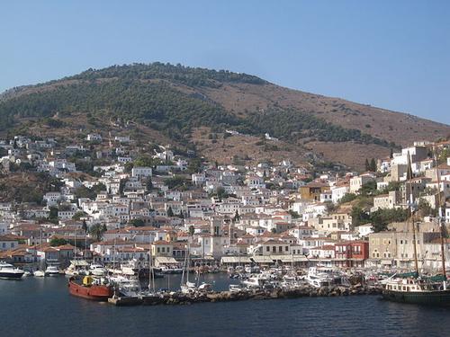 Gezicht op Hydra-haven