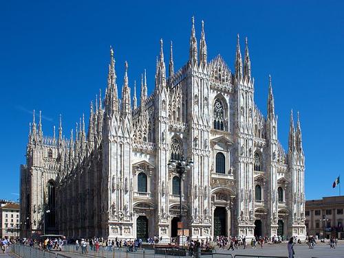 Dom van Milaan, gezien vanaf het Piazza del Duomo