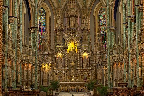 Altaar van de Notre Dame Basiliek in Ottawa