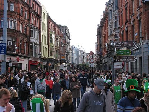 Dublin Winkelstraat (Grafton Street) Foto:Robzle