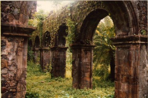 Ruïnes van een Portugees fort in Mumbai 