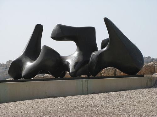 Sculptuur van henry Moore Israel Museum Jeruzalem