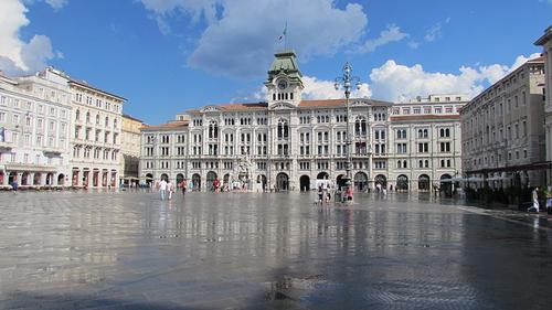 Piazza dell Unita in Triest