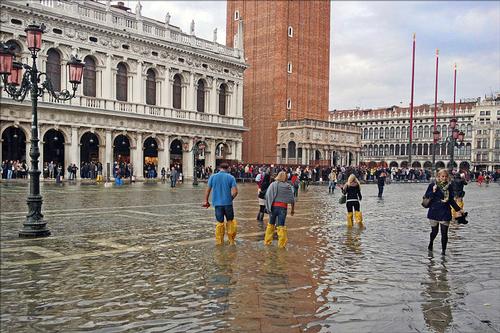 Acqua Alta San Marco plein Venetie