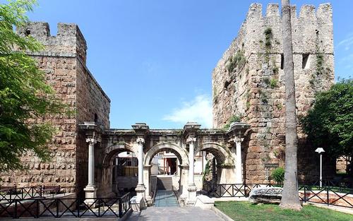 Poort van Hadrianus Antalya