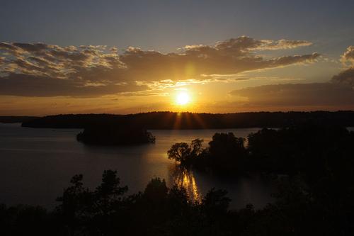 Zonsondergang op het Märlären Meer bij Stockholm