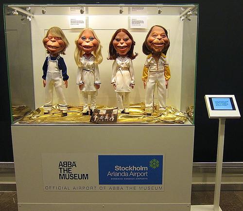 Reclame voor het ABBA museum op Stockholm Airport