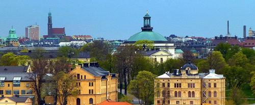 de Engelbrekt kerk torent boven de skyline van Stockholm